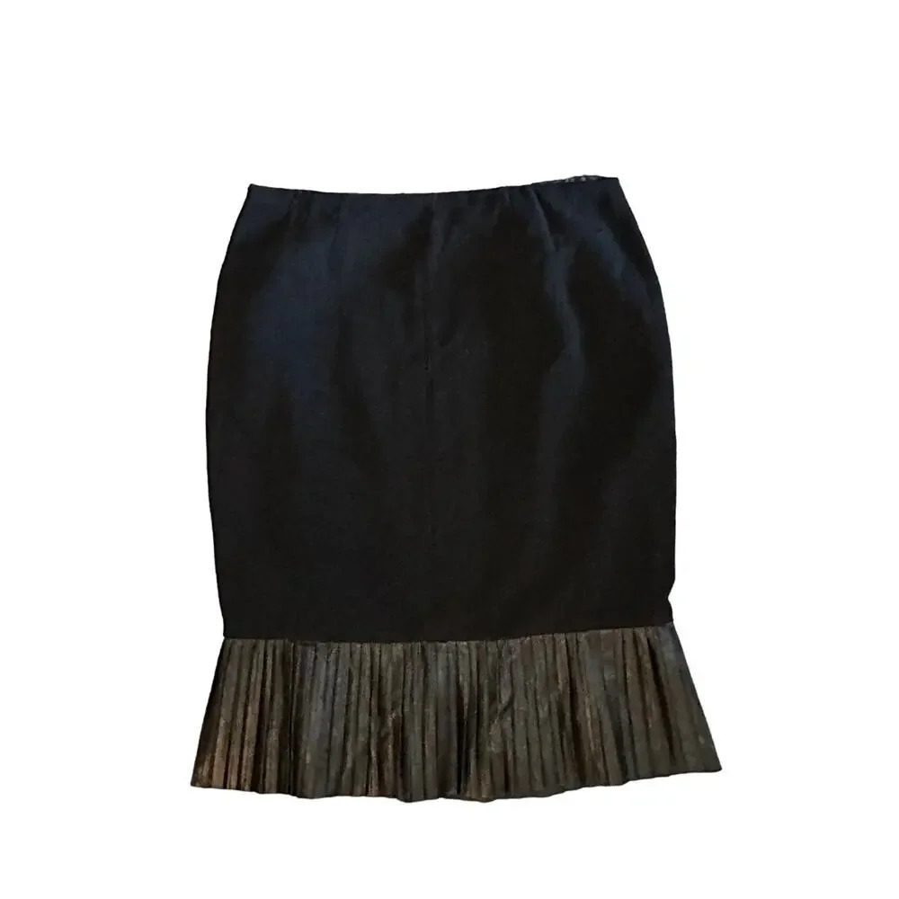 Oscar by Oscar De La Renta Black Pleated Hem pinstripe Skirt Size 16